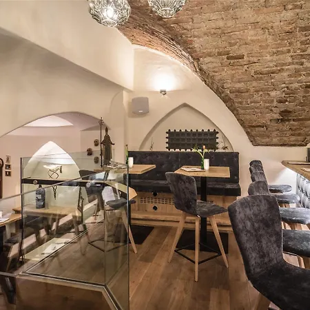 Hotel Goldener Adler, Bw Signature Collection 4*