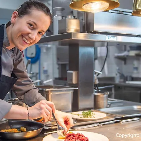 酒店 Goldener Adler, Bw Signature Collection 4*