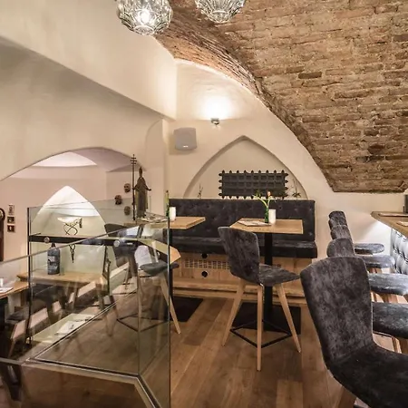 فندق Goldener Adler, Bw Signature Collection