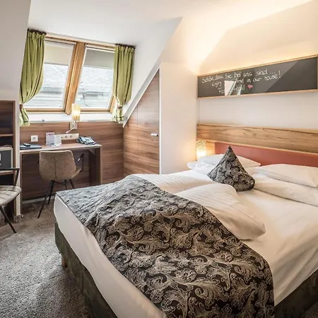 Goldener Adler, Bw Signature Collection Otel 4*