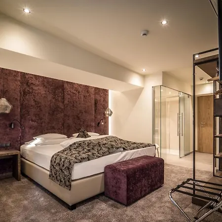 Goldener Adler, Bw Signature Collection 4* إنسبروك