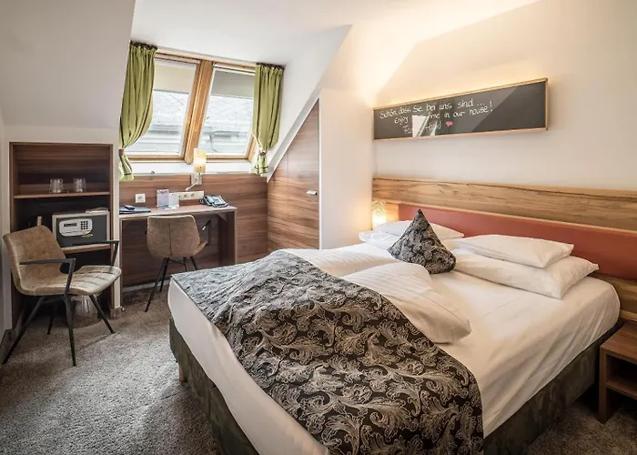 Goldener Adler, Bw Signature Collection Hotel 4*