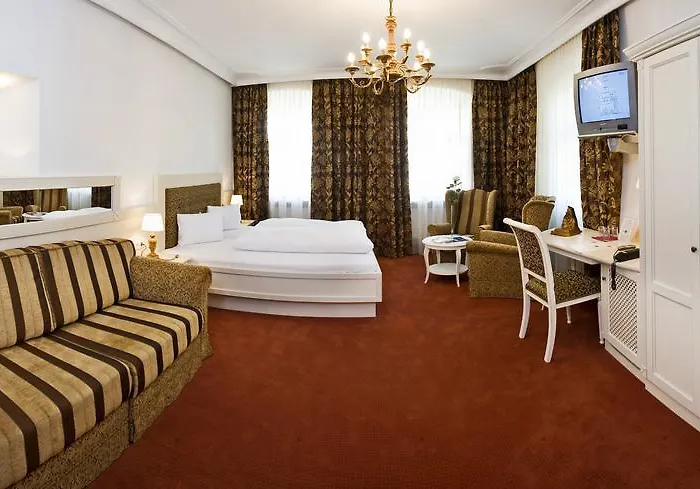 Hotel Goldener Adler, Bw Signature Collection 4*