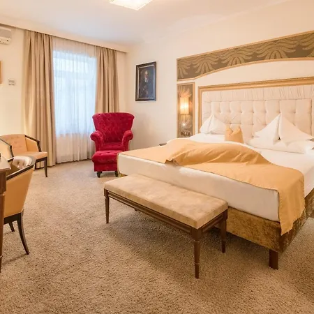 Goldener Adler, Bw Signature Collection Hotel 4*